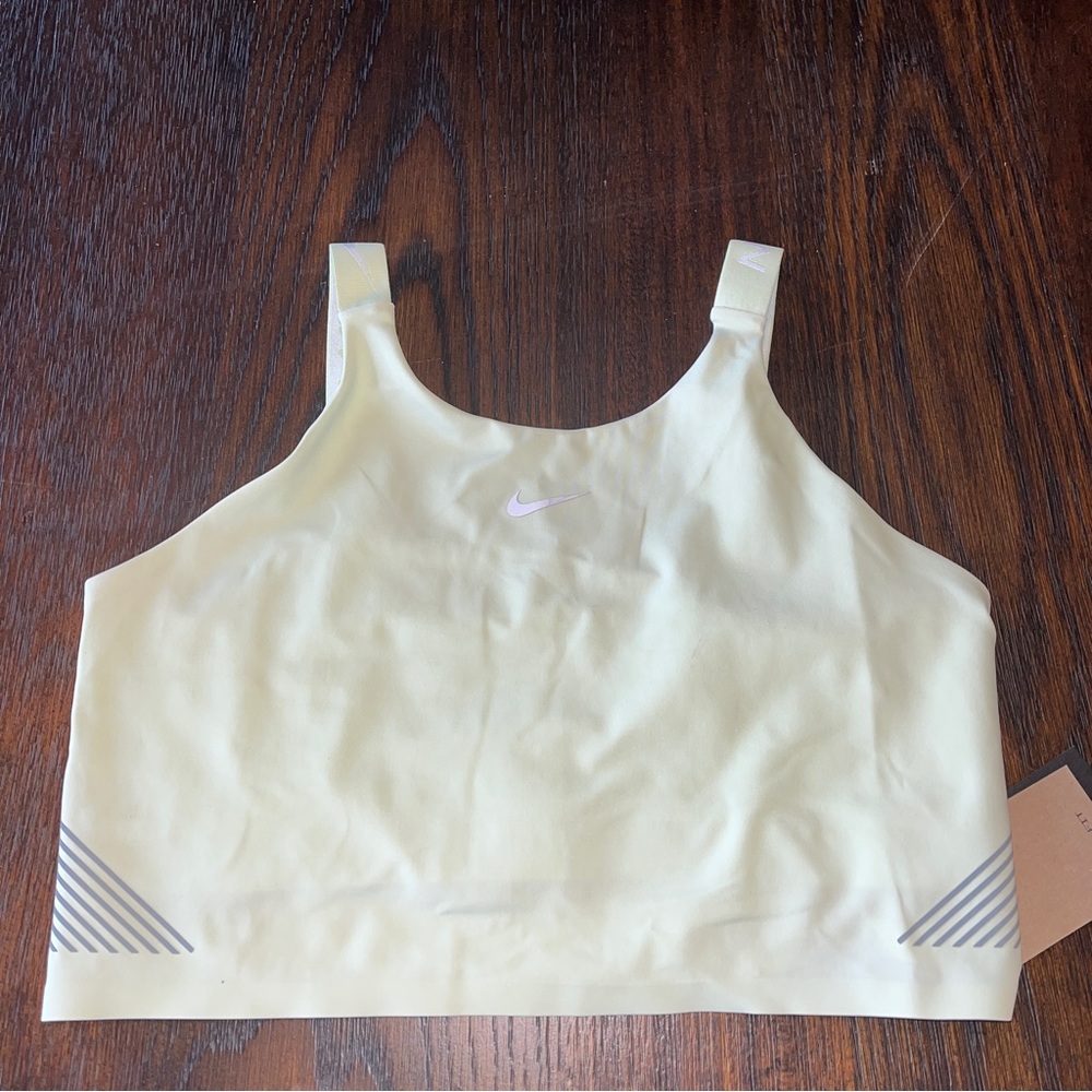 NWT Nike High Neck Cropped Tank with Built in Bra